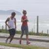Juliana Didone, estrela da novela 'Pecado Mortal', correu na orla da praia da Barra da Tijuca, Zona Oeste do Rio de Janeiro, acompanhada de seu namorado, Flavio Rossi, na tarde desta sexta-feira, 8 de novembro de 2013