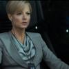 Em 'Elysium', Jodie Foster é a secretária do governo Rhodes, que tenta manter o estilo de vida luxuoso da estação espacial