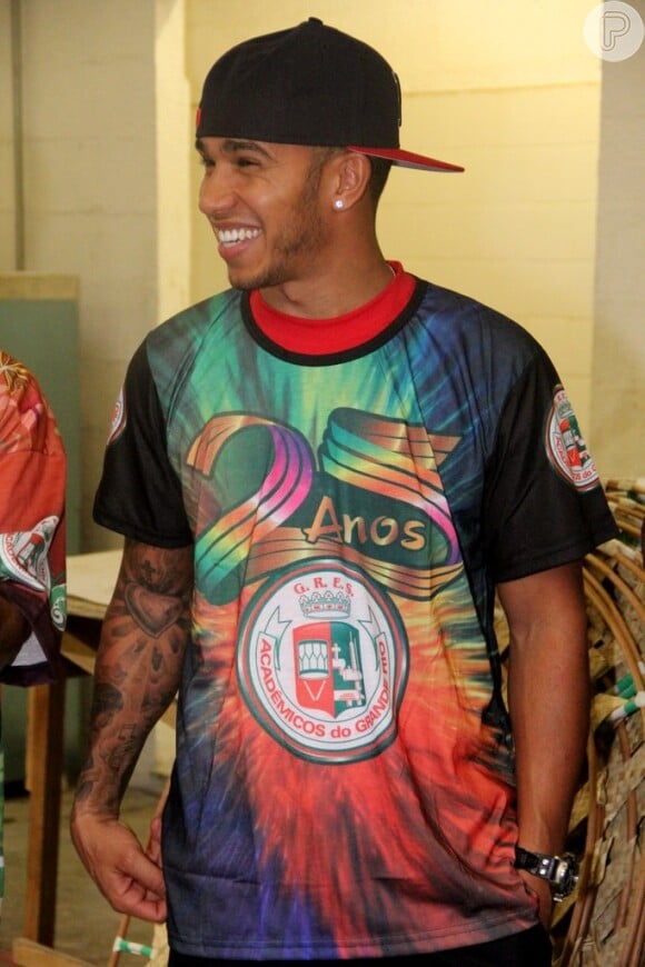 Lewis Hamilton conheceu um pouco do carnaval carioca, nesta segunda-feira, 18 de novembro de 2013