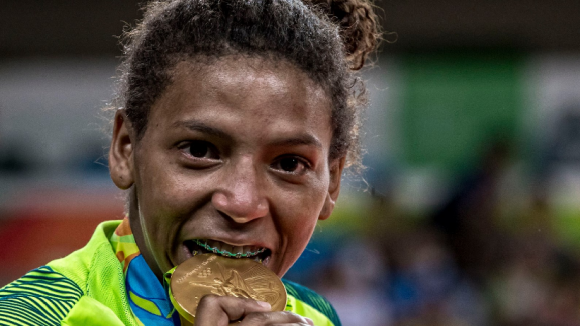 Confira dez curiosidades de Rafaela Silva, medalha de ouro na Olimpíada Rio 2016