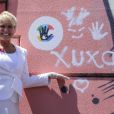 Xuxa também autografou o Viaduto da Fronteira, que une Brasil, Argentina e Paraguai   