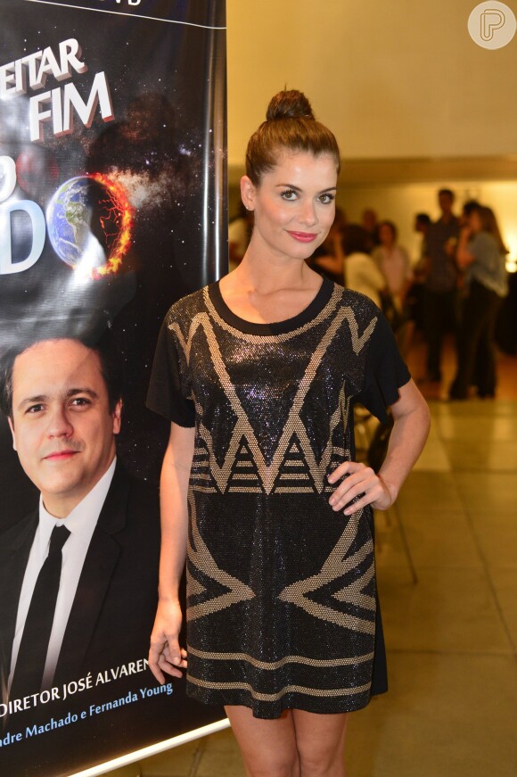 Alinne Moraes está grávida de um menino, segundo a coluna 'Retratos da Vida', do jornal 'Extra', em 23 de novembro de 2013