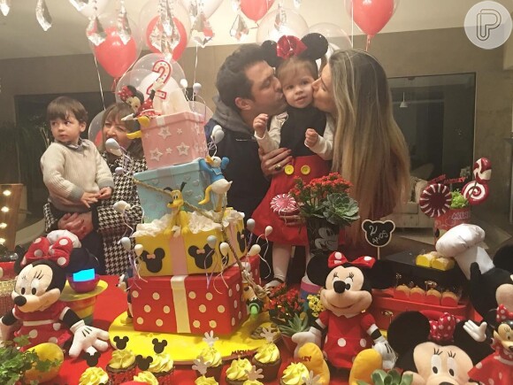 Ceará e Mirella Santos comemoram o aniversário de 2 anos da filha, Valentina, nesta quarta-feira, 10 de agosto de 2016