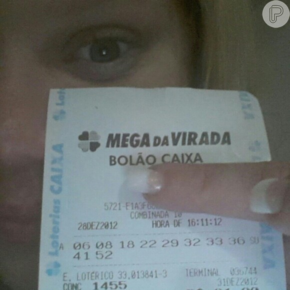 Paulinha acerta cinco números na Mega-Sena da Virada e leva prêmio de R$ 27.413,18