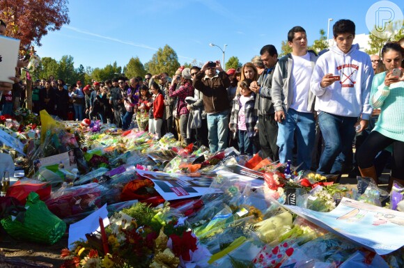 Fãs prestam homenagens a Paul Walker, que faleceu no dia 30 de novembro de 2013