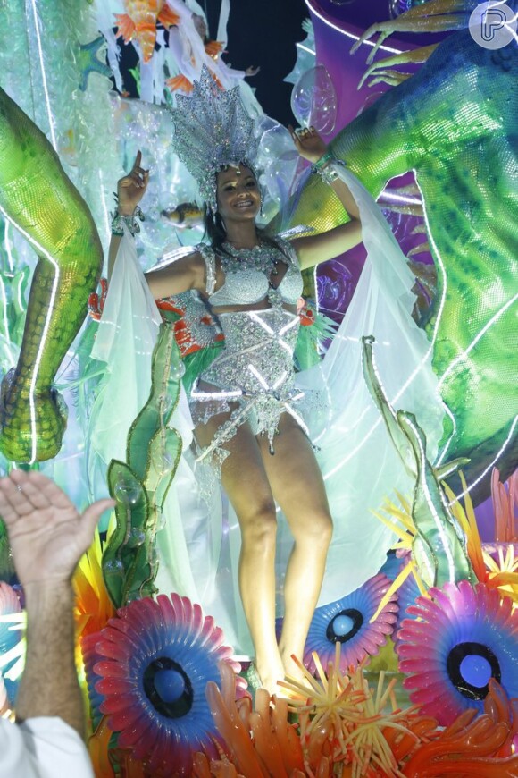 Michelly X também criou a fantasia de Bruna Marquezine para o carnaval 2013. No ano que vem, a atriz não terá uma fantasia, pois ainda não sabe se irá desfilar ou não na Marquês de Sapucaí