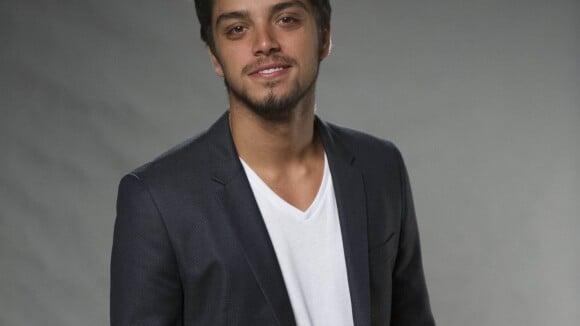 Rodrigo Simas completa 22 anos atuando na novela das sete, 'Além do Horizonte'