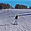 Ana Paula Siebert esquia em Colorados, nos Estados Unidos, onde passa férias com o namorado, Roberto Justus