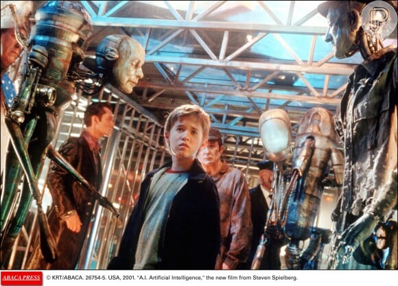 Em 'A.I. - Inteligência Artificial' (2001), Haley Joel Osment contracena com Jude Law