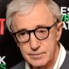 O filho de Woody Allen ironizou a homenagem recebida pelo pai no Globo de Ouro neste domingo (12 de janeiro de 2014)