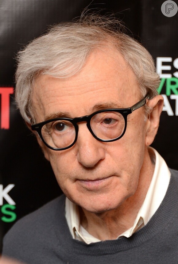 O filho de Woody Allen ironizou a homenagem recebida pelo pai no Globo de Ouro neste domingo (12 de janeiro de 2014)