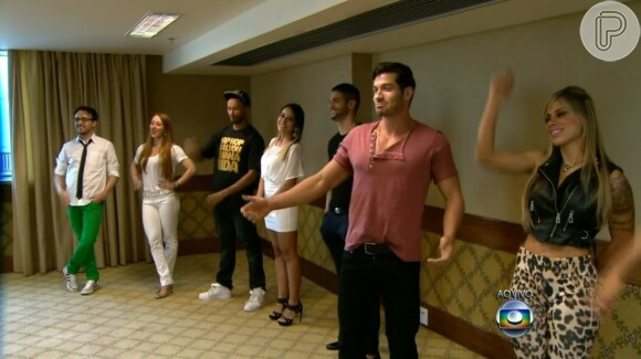Participantes do 'BBB 14' falam pela primeira vez na TV antes de entrarem na casa do Big Brother Brasil; programa estreia nesta terça-feira, 14 de janeiro de 2014