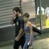 Isabella Santoni passeou com o namorado, Lucas Wakim, em um shopping na Barra da Tijuca, Zona Oeste do Rio, na tarde desta segunda-feira, 12 de dezembro de 2016