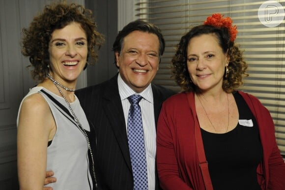 Casado com Vega (Christiane Tricerri), Atílio (Luis Melo) é amante de Márcia (Elizabeth Savala), em 'Amor à Vida'