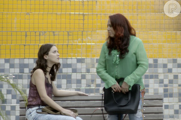 Vanda (Tamara Taxman) recusa a ajudar Júlia (Nathalia Dill) a desmascar Alex (Caio Paduan) nos próximos capítulos de 'Rock Story'