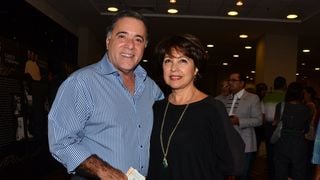 Tony Ramos e a mulher, Lidiane, prestigiam Laura Cardoso em estreia de peça