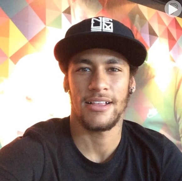 Neymar tranquilizou seus fãs do Instagram dizendo que a lesão não foi tão séria e que em pouco tempo está de volta