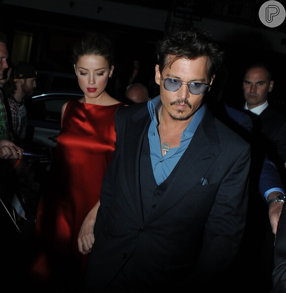Segundo revista americana, Johnny Depp e Amber Heard estão noivos