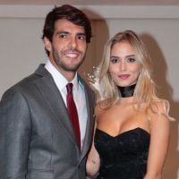 Kaká vai com Carolina Dias, apontada como nova namorada, a casamento de amigo