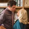 Ciro (Thiago Lacerda) confronta Mág (Vera Holtz), revoltado por encontrar o cofre da casa de sua mãe vazio, na novela 'A Lei do Amor', em 30 de dezembro de 2016