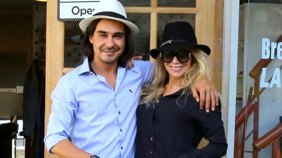 Danielle Winits e André Gonçalves curtem 1 mês de casados em hotel luxuoso no RJ