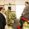 Pastor Efigênio (Gláucio Gomes) celebra a cerimônia de casamento de Gina (Carolina Kasting) e Elias (Siney Sampaio) em 'Amor à Vida'