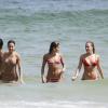 Fiorella Mattheis,Sophie Charlotte e Thaila Ayala na praia da Barra da Tijuca