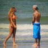 Justin Bieber curte praia no Panamá com a modelo Chantel Jeffries