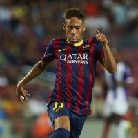 Neymar treina e deve voltar a jogar no Barcelona antes do previsto