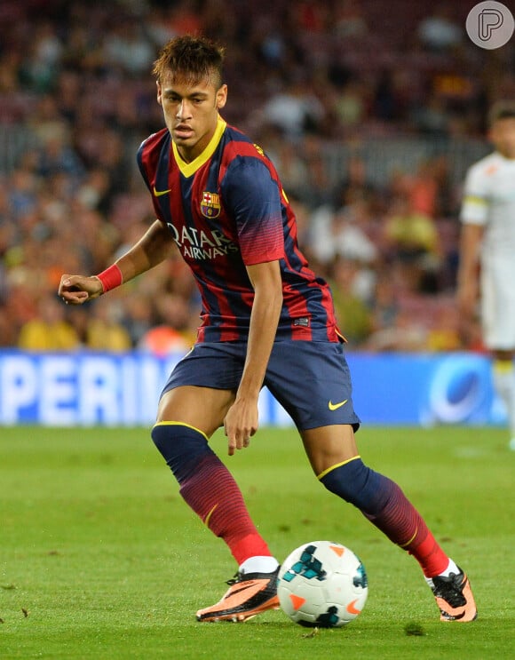 Neymar sofreu uma lesão no dia 16 de janeiro e precisou deixar o campo carregado