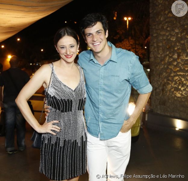 Elenco de 'Amor à Vida' se reúne para assitir ao último capítulo da novela numa churrascaria na Zona Sul do Rio nesta sexta-feira, 31 de janeiro de 2014