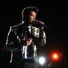 Bruno Mars canta seus sucessos durante sua performance no Super Bowl 2014