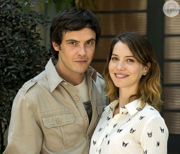 Nathalia, que mora junto com o ator Sérgio Guizé, faz planos para casamento: 'Talvez no campo, algo ao ar livre'
