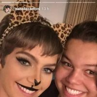 Isabella Santoni se veste de gatinha para festa a fantasia e posta vídeo na web
