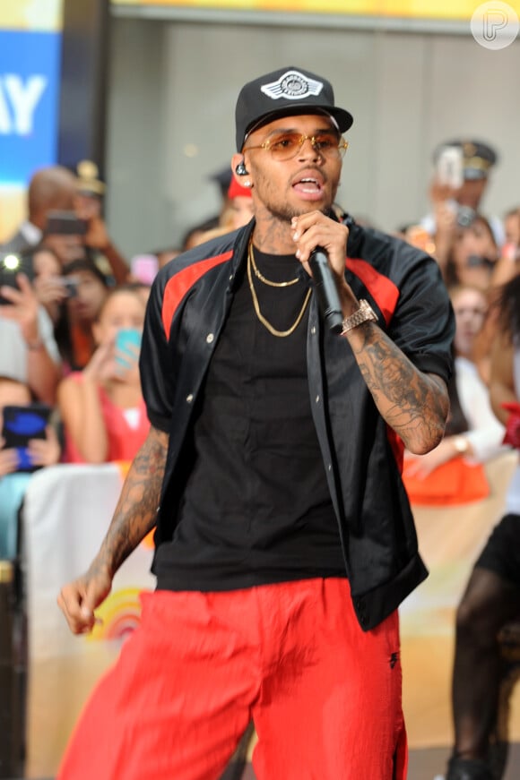 Chris Brown teve que ir para a clínica de reabilitação depois de ser acusado por agressão