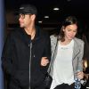 Neymar e a namorada, Bruna Marquezine, chegaram de braços dados ao espaço de cinema para conferir a participação do craque no filme