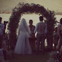 Giselle Itié e Emilio Dantas se casam em cerimônia íntima em Paraty, no Rio