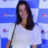 Nathalia Dill foi sem a companhia do namorado, Sergio Guizé, ao festival musical Pepsi Twister Land, na Marina da Glória, centro do Rio de Janeiro, na noite desta quinta-feira, 9 de fevereiro de 2016