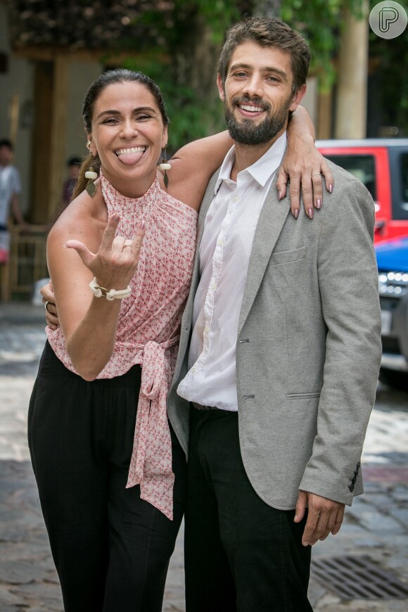 Rafael Cardoso levou a parceria de cena com Giovanna Antonelli para os negócios. Os dois são sócios em uma empresa de suco saudáveis