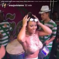 Viviane Araújo cai no samba em evento de Carnaval em Barra Mansa, no Rio