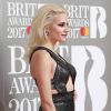Veja fotos dos looks de Pixie Lott e mais famosas no tapete vermelho do BRIT Awards 2017, em Londres, na Inglaterra, na noite desta quarta-feira, 22 de fevereiro de 2017