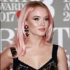 Veja fotos dos looks de Zara Larsson e mais famosas no tapete vermelho do BRIT Awards 2017, em Londres, na Inglaterra, na noite desta quarta-feira, 22 de fevereiro de 2017