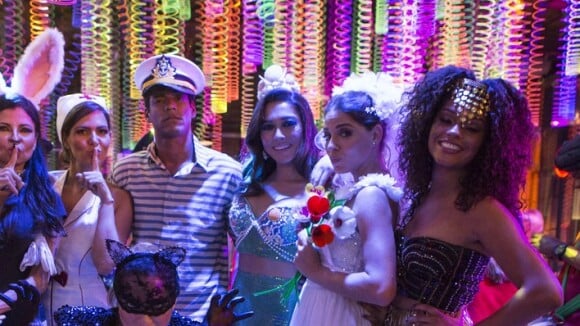 Elenco de 'Sol Nascente' grava cenas de baile de carnaval fantasiado. Fotos!