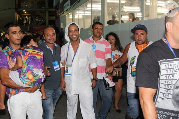 Ronaldinho Gaúcho virou piada na web neste domingo, 26 de fevereiro de 2017