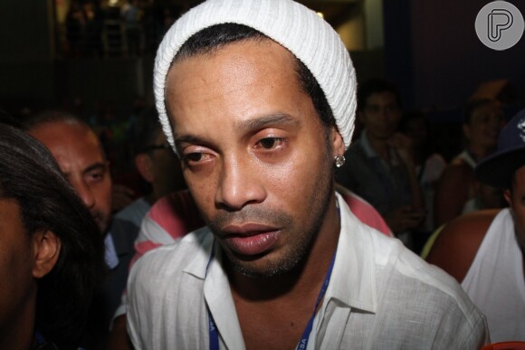 Ronaldinho Gaúcho virou piada na web neste domingo, 26 de fevereiro de 2017