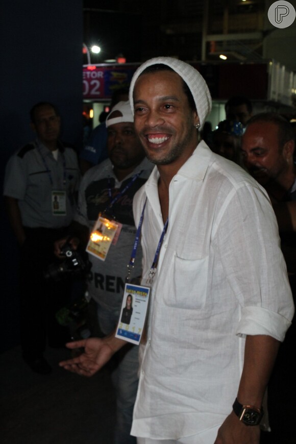 Ronaldinho Gaúcho virou piada na web neste domingo, 26 de fevereiro de 2017