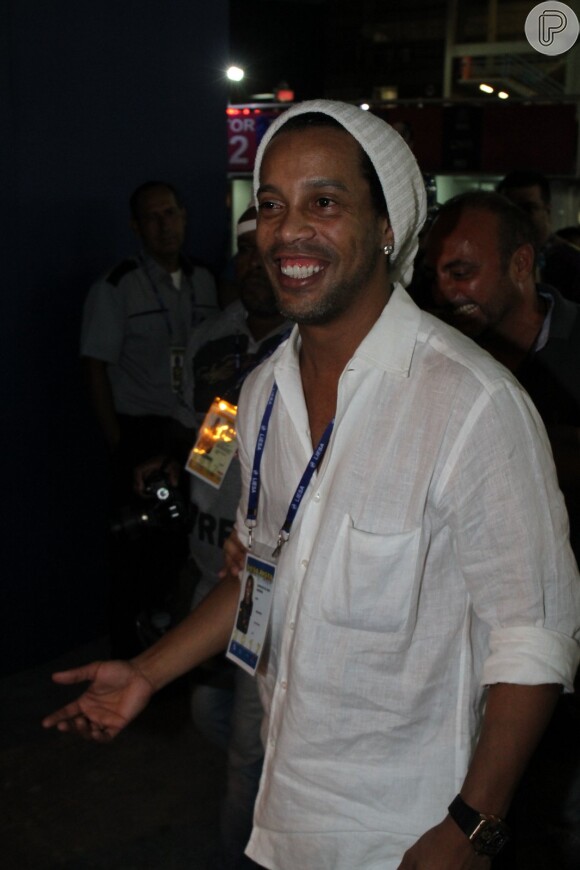 Ronaldinho Gaúcho virou piada na web neste domingo, 26 de fevereiro de 2017