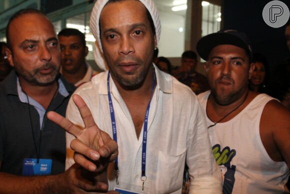 Ronaldinho Gaúcho virou piada na web neste domingo, 26 de fevereiro de 2017