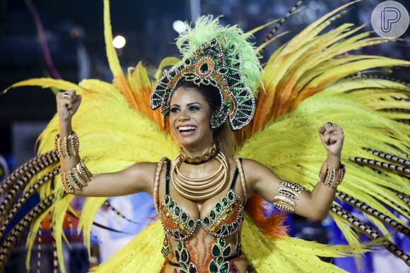 Cantora Lexa desfila no Carnaval 2017