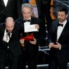 Os produtores do Oscar corrigiram o erro e "Moonlight - Sob a Luz do Luar" foi anunciado como campeão